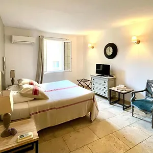 Apartment Un Coin De Luberon LʼIsle-sur-la-Sorgue
